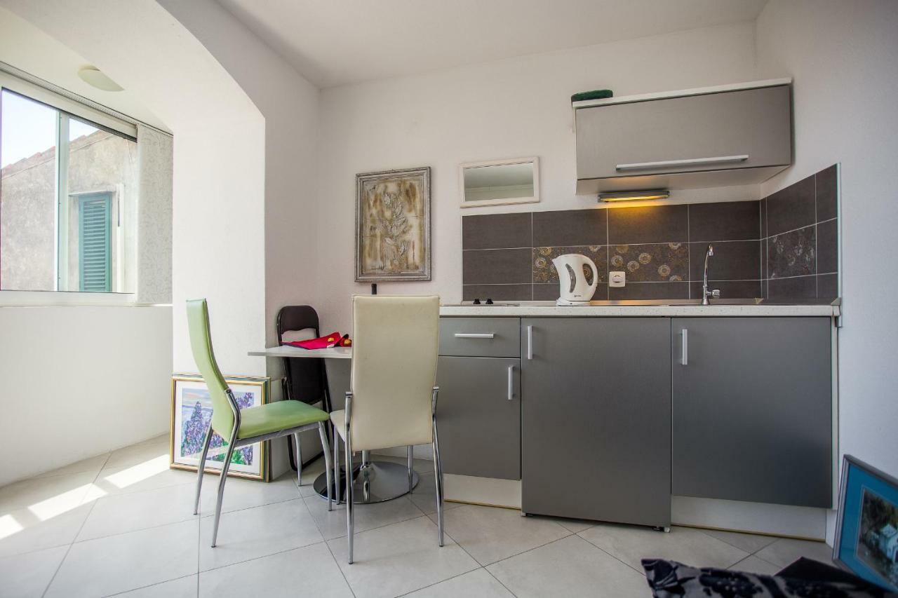Apartments Lux Makarska Exterior foto